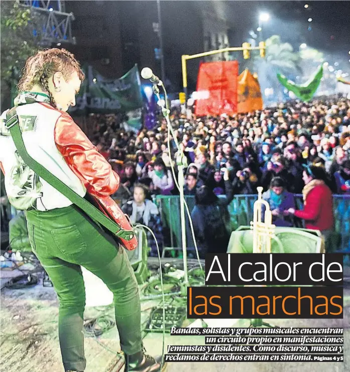  ?? (JAVIER FERREYRA/ARCHIVO) ?? Festival de la campaña del aborto legal. Sol Pereyra fue una de las artistas que se presentaro­n en agosto de 2018 en el escenario de Yrigoyen y San Lorenzo.