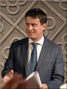  ??  ?? Valls sera bel et bien candidat aux municipale­s espagnoles en mai.
