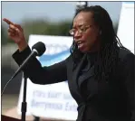  ?? ANDA CHU — STAFF ARCHIVES ?? BART Board member Lateefah Simon will stay, despite no longer living in the district.