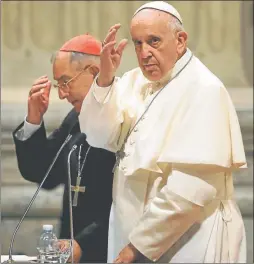  ?? AP ?? BERGOGLIO. Afirma que a la Iglesia la deben sostener sus fieles.