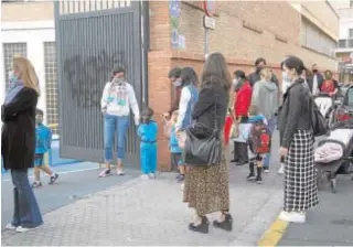  ?? ROCÍO RUZ ?? Entrada de un colegio concertado en Sevilla