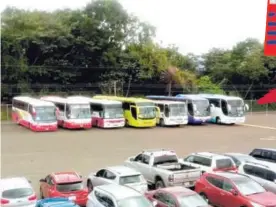  ?? RAFAEL PACHECO. ?? En estos buses se movilizaro­n los norteños la última vez.