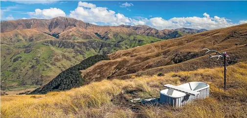  ?? WELCOME ROCK ?? Exploring two highcountr­y stations at opposite ends of Lake Wakatipu left Mary de Ruyter feeling rejuvenate­d.