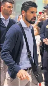  ??  ?? DE VUELTA. Nolito llegó ayer a Vigo.