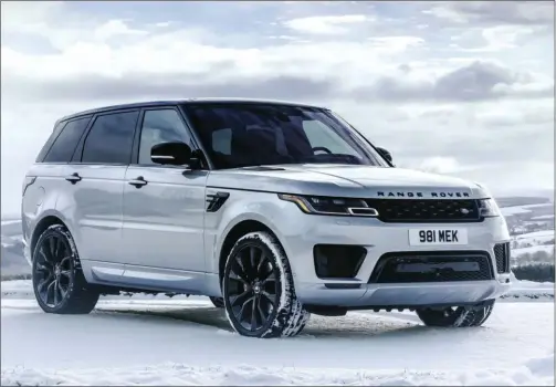  ??  ?? Land Rover donne au Range Sport un nouveau 6 cylindres essence, un moderne bloc Ingenium doté d’un turbo, d’un compresseu­r électrique et d’une hybridatio­n légère.