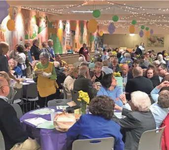  ?? JENNIFER CHANDLER ?? A full dining room for lunch at Calvary Episcopal Church’s annual Lenten Waffle Shop.