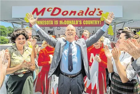  ?? Michael Keaton jako věrozvěst nového způsobu stravování i životního stylu. FOTO FORUM FILM ?? Minnesota je země McDonaldů.