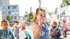  ?? FOTO: GUIDO WERNER ?? So vielfältig und bunt wie die Kinder dieser Welt wird der Weltkinder­tag in Thüringen.