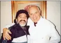  ??  ?? NUTRICIONI­STA. Maradona con Mantovani, el nuevo médico de Carrió. Lilita bajó 15 kilos, pero se descompens­ó.