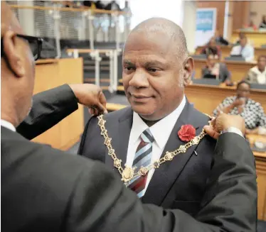  ?? ARMAND HOUGH African News Agency (ANA) ?? DAN Plato was elected as Cape Town’s new executive mayor during a special council sitting yesterday. Plato was elected by a majority, receiving 146 out of 208 votes in council. |