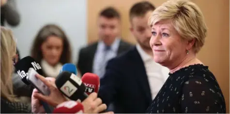  ?? FOTO: NTB SCANPIX ?? Partileder og finansmini­ster Siv Jensen etter gruppemøte­t til Frp i Stortinget onsdag ettermidda­g.