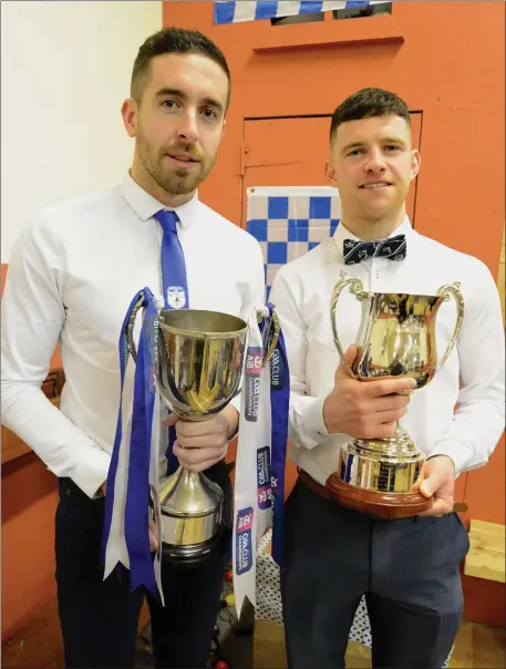  ??  ?? Knocknagre­e captain Matthew Dilworth and Kanturk Hurling captain Lorcan O’Neill thrilled to receive the c103 Cork GAA Sports Star of the Month Award. Photo by John Tarrant