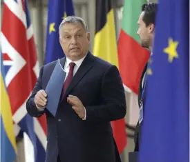  ?? FOTO: AP/OLIVIER MATTHYS ?? Ungerns premiärmin­ister Viktor Orbán på EU-mötet i juni. Ungern meddelade■ i juli att landet drar sig ur en FN-uppgörelse om migration. Anledninge­n är att överenskom­melsen, enligt den ungerska regeringen, uppmuntrar till migration vilket man beskriver som ”farligt för världen”.