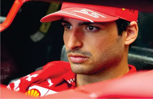  ?? (Italy Photo Press) ?? Motori nel sangue Carlos Sainz, 26 anni, da quest’anno corre per la Ferrari: figlio di Carlos Sainz, due volte campione del mondo di rally