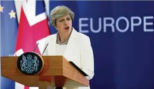  ??  ?? Nur noch in einer Nebenrolle: Großbritan­niens Premiermin­isterin Theresa May auf dem EU-Gipfel in Brüssel. Foto: Francois Lenoir
