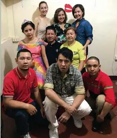  ??  ?? THE LUNA family of Davao