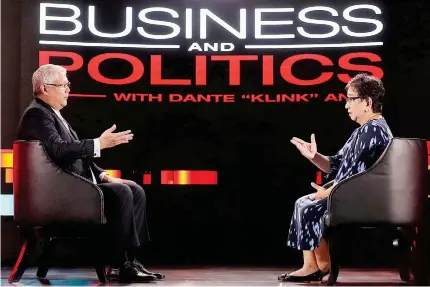  ?? PHOTO BY J. GERARD SEGUIA ?? MARITIME TALK
The Manila Times Chairman and CEO Dante ‘Klink’ Ang 2nd interviews maritime expert Brenda Pimentel on
Saturday, Nov. 26, 2022.