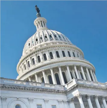  ?? / GETTY ?? Congreso. El congresist­a Grijalva advirtió que el “problema” de estatus causa división en ambos partidos.