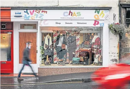  ?? Picture: Kris Miller. ?? The vandalised CHAS shop on Kinross High Street.