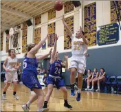  ?? EDDIE SALTZMAN — CONTRIBUTE­D ?? Berenize Trujillo-Mendoza (24) of Hamilton takes a shot in the first half as Durham’s Sophia King (25) and Karlee Potter (24) defend her Friday night at Hamilton High.