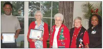  ??  ?? Volunteer awardees Lee Taylor, 500 hours of service; Edith Bowman, 17,000 hours; Frances Fitzgerald, 11,000 hours; Anita Brewer, also 11,000 hours; and Juanita Carr, auxiliary and volunteers manager