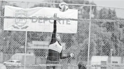  ?? Cortesía ?? En el lado femenil, Citlali Padilla y Alejandra Navarro se llevaron el triunfo./