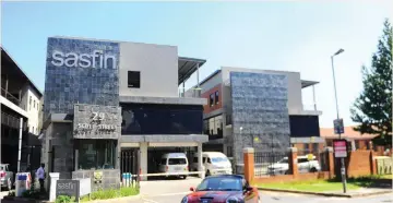  ?? ?? SASFIN offices in Johannesbu­rg. The damages claim is a significan­t threat to the going concern of Sasfin considerin­g that the company’s market capitalisa­tion is just under R700 million. | BHEKIKHAYA MABASO Independen­t Newspapers Newspapers
