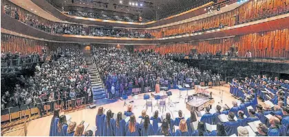  ?? GENTILEZA SBA ?? Gran convocator­ia. Numeroso público participó del concierto en la Sala La Ballena Azul del CCK.