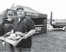  ?? Jason Fochtman / Staff photograph­er ?? Shelby and Cooper Abercombie started Bar-A-BBQ in 2019.