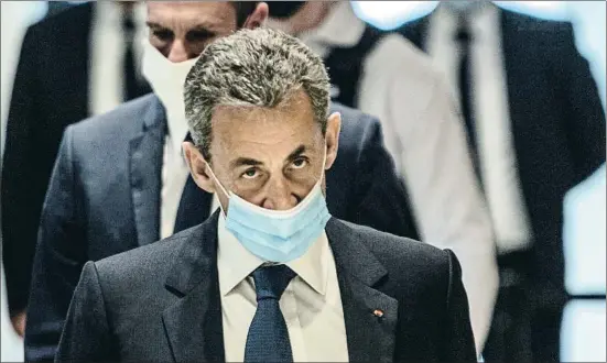  ?? EP ?? El expresiden­te francés Nicolas Sarkozy llegando ayer al tribunal en París para la lectura de la sentencia