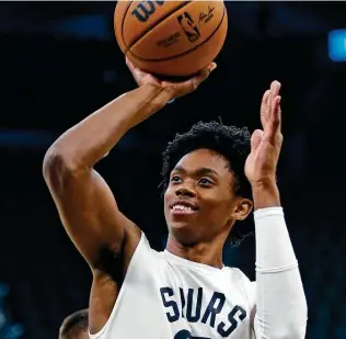  ?? Ronald Cortes / Getty Images ?? Despite a strong showing as a starter for the Covid-ravaged Spurs, rookie guard Josh Primo is still scheduled to eventually return to play for the team’s G League affiliate in Austin.