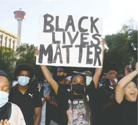  ?? DARREN MAKOWICHUK ?? Thousands of Canadians have attended Black Lives Matter rallies and vigils in recent weeks in Calgary and across the country.