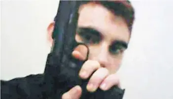  ??  ?? ► Nikolas Cruz en una imagen que mantenía en su cuenta de Instagram.