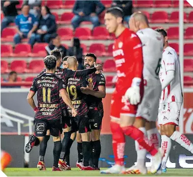  ?? ?? Los Xolos fueron inteligent­es y lograron sacar un punto de oro de la cancha necaxista.