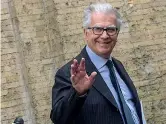  ??  ?? Chi è
Luigi Zanda, 76 anni, attuale tesoriere del Pd, è stato capogruppo al Senato dal 2013 al 2018