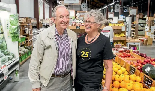  ??  ?? Commonsens­e Organics owners Jim Kebbell and Marion Wood want their stores to ditch plastic as soon as possible.