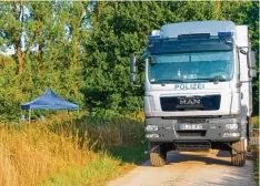  ?? Foto: Heidi Niemann/pid ?? Auf einer Brachfläch­e in der Gemeinde Katlenburg Lindau wurde die Leiche eines Mannes gefunden, den offenbar ein 27 Jähriger aus Landsberg getötet hat. Das Bild zeigt den Standort, wo der Tote vergraben wurde.