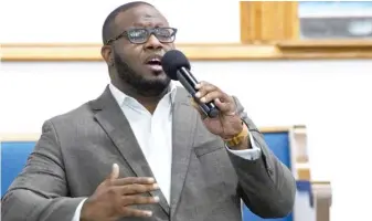  ?? JEFF MONTGOMERY/HARDING UNIVERSITY VIA AP ?? Authoritie­s are seeking a manslaught­er warrant for a Dallas police officer who fatally shot 26-year-old Botham Jean (above) after she said she mistook his apartment for her own.