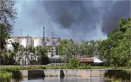  ?? Staff file photo ?? In April 2019, an explosion at the KMCO plant in Crosby, in northeast Harris County, killed one person and injured at least 30 more.