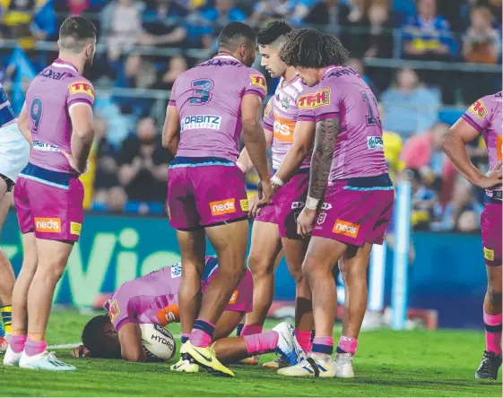  ?? Picture: GETTY IMAGES ?? Titans players look on after an Eels try during last night’s loss at Cbus Super Stadium.