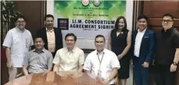  ??  ?? ONE BIG STEP FORWARD. The consortium agreement of the University of San Jose-Recoletos Master of Law program and sisterscho­ol San Sebastian College-Manila Graduate School of Law, signed by USJ-R president Cristopher Maspara, OAR, and legal education board chairman Emerson Aquende, witnessed by USJ-R law dean Jonathan Capanas, lawyer Elaine Bathan and law faculty.