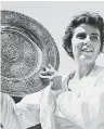  ?? AP–4/7/1959 ?? Título. Maria Esther com o troféu de Wimbledon