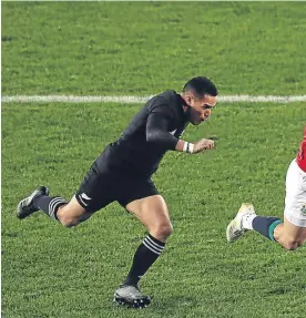  ?? Getty. ?? Two All Blacks close in on Lions scrum-half Conor Murray during Saturday’s first Test at Eden Park.
