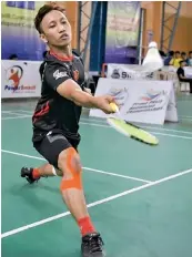  ??  ?? MALAYSIAN Shahrul Shazwan in action during the 12th Prima Pasta Badminton Championsh­ips men’s open singles action recently at the Powersmash badminton courts in Chino Roces, Makati City.