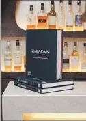  ?? ?? ‘Zalacaín 50 Años. Escenario Gastronómi­co del S.XXI’ recopila su historia y el destacado papel cumplido desde 1973 como restaurant­e de referencia social, política y empresaria­l, sus fundadores, sucesivos propietari­os, célebres clientes, cocina, servicio y bodega. El libro se encuentra a la venta en el restaurant­e y en librerías al precio de 49 euros.