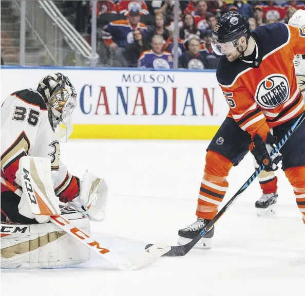  ?? JASON FRANSON/THE CANADIAN PRESS ?? Oilers forward and power-play fixture Mark Letestu hasn’t scored a goal in 10 games and his lack of production mirrors that of an Oilers team that has managed just four regulation goals in its last six games, five of them losses.