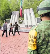  ?? /CÉSAR RODRÍGUEZ ?? El comandante Jiménez Cueto ofreció su apoyo a la mandataria