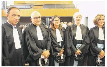  ??  ?? Jean-Philippe Bomet et Bruno Babin (magistrats temporaire­s), Caroline Bijaoui (substitut), Carine Halley (procureure de la République) et Pauline Boulestrea­u (juge d’instructio­n)