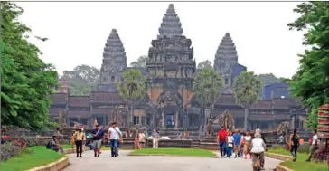  ?? HONG MENEA ?? The dictation contest will take place on the western causeway of the Angkor Wat Temple on January 21.