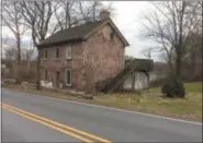  ?? EVAN BRANDT — DIGITAL FIRST MEDIA ?? This historic toll house, on Linfield Road adjacent to the bridge over the Schuylkill River, is part of a threeacre parcel Limerick purchased for $250,000 and will eventually be part of a connection with other riverfront park properties.